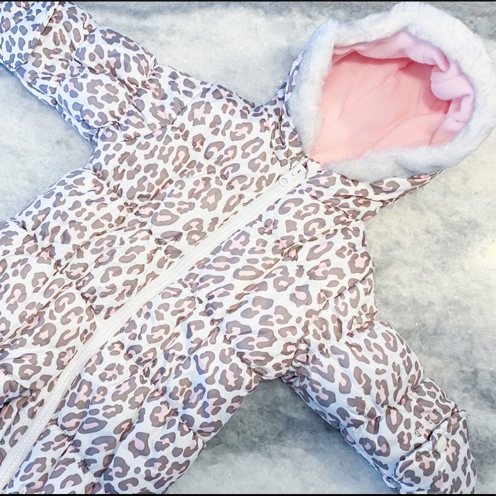 Carter’s Baby Snowsuit 6-9m